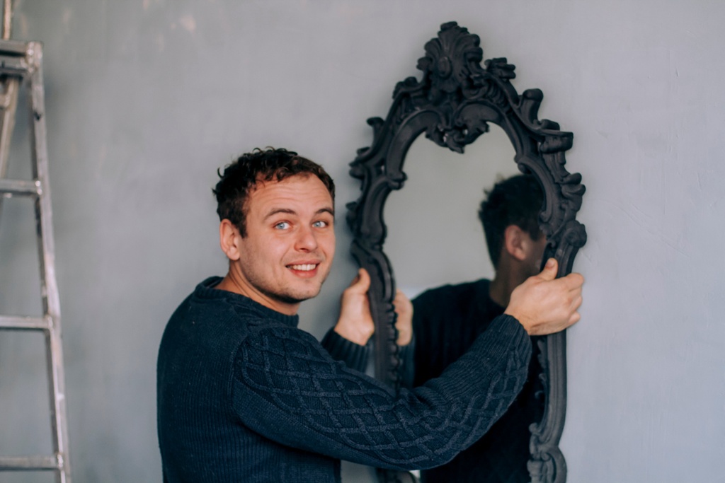 Hang a Mirror